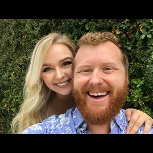 Meet your Posher, Kayla 🌻